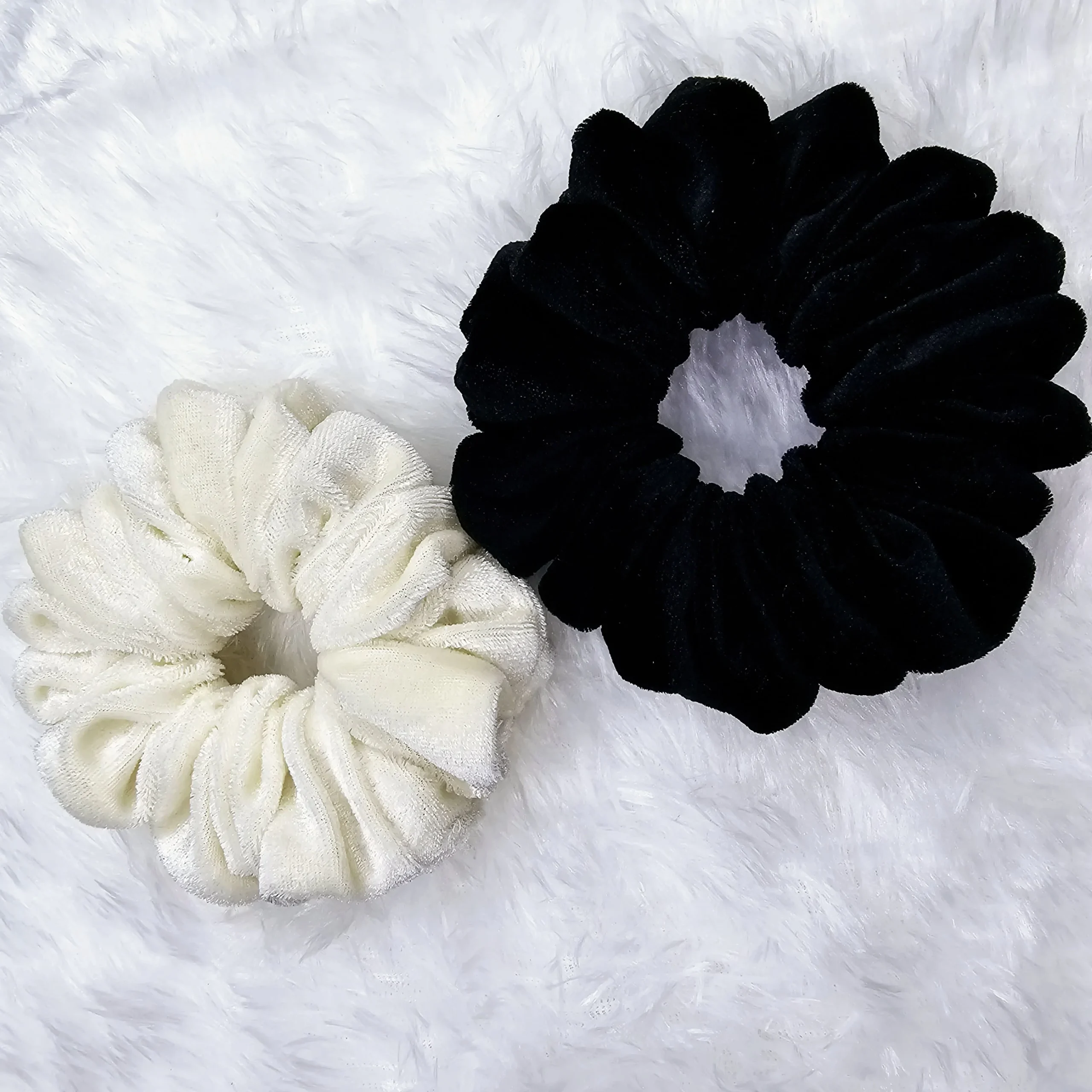 black-and-white-scrunchie-combo Best velvet scrunchies in Kanpur
