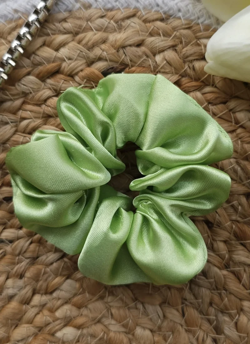 tea green best scrunchie