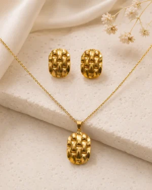 Golden Matrix Jewelry Set with Textured Gold Pendant Necklace and Matching Earrings
