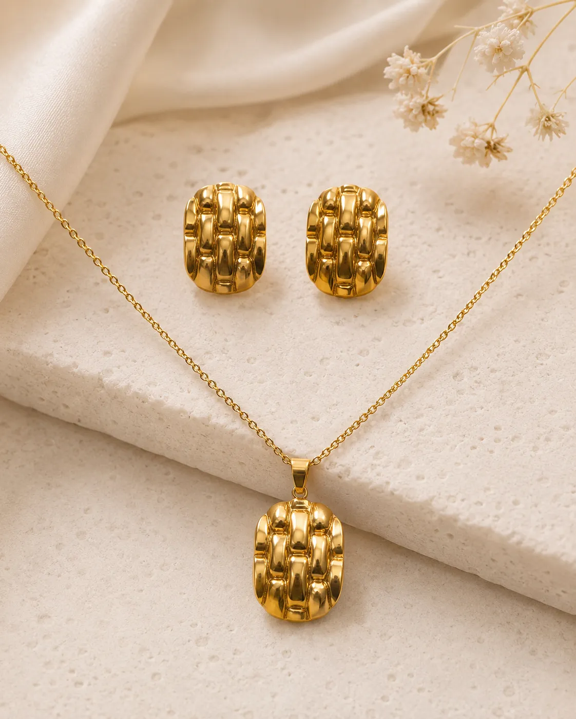 Golden Matrix Jewelry Set Golden Matrix Jewelry Set with Textured Gold Pendant Necklace and Matching Earrings