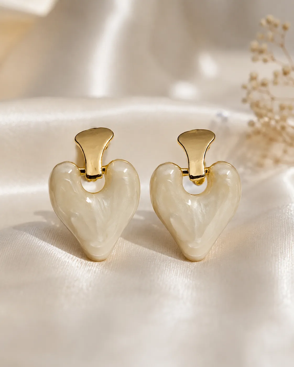Ivora Heart Resin Earrings Ivora Heart Resin Gold Earrings for Women