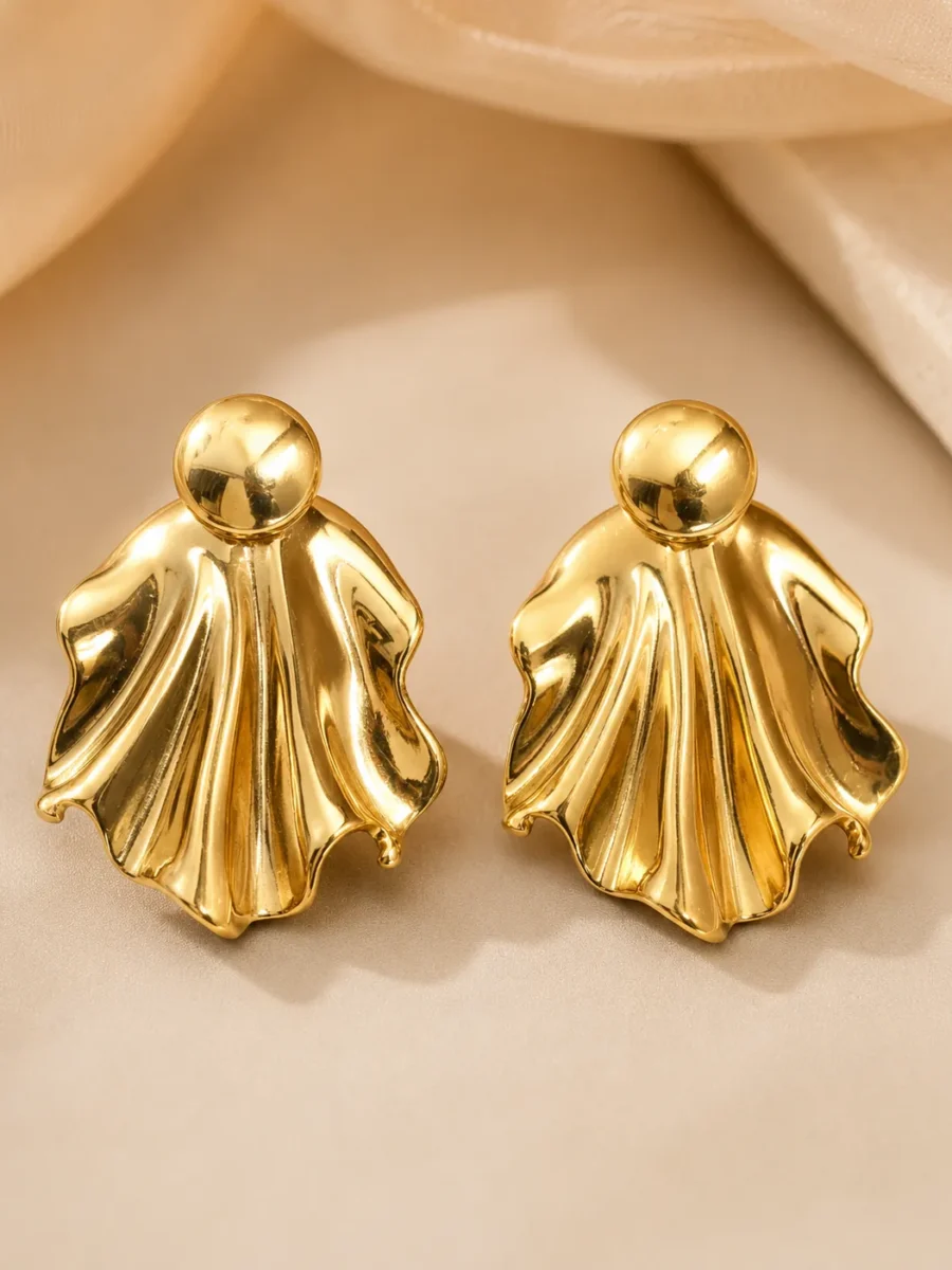 Veloura Sculpted Fan Gold Earrings for Women