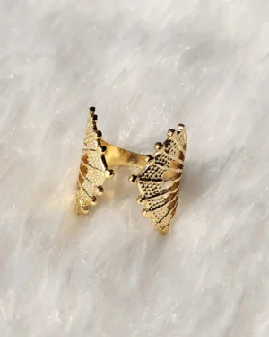 Golden Fan Leaf Openwork Statement Ring - Image 2